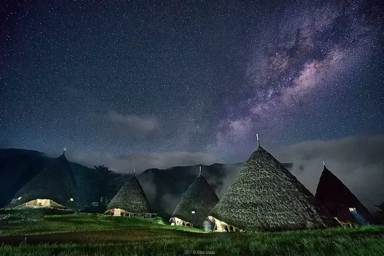 Astro-Tourism: Wisata Menatap Bintang di Indonesia