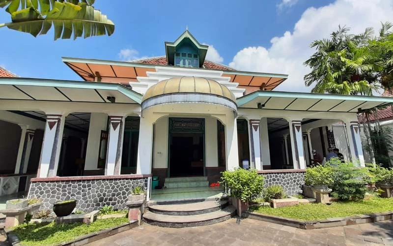 lokasi set-jetting losmen bu broto